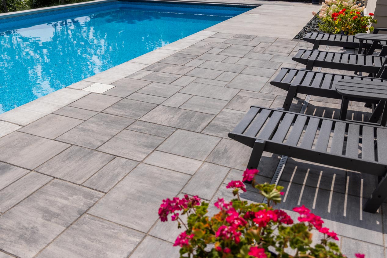 2026_CMC_LS_Poolside_Elegance_Image_1