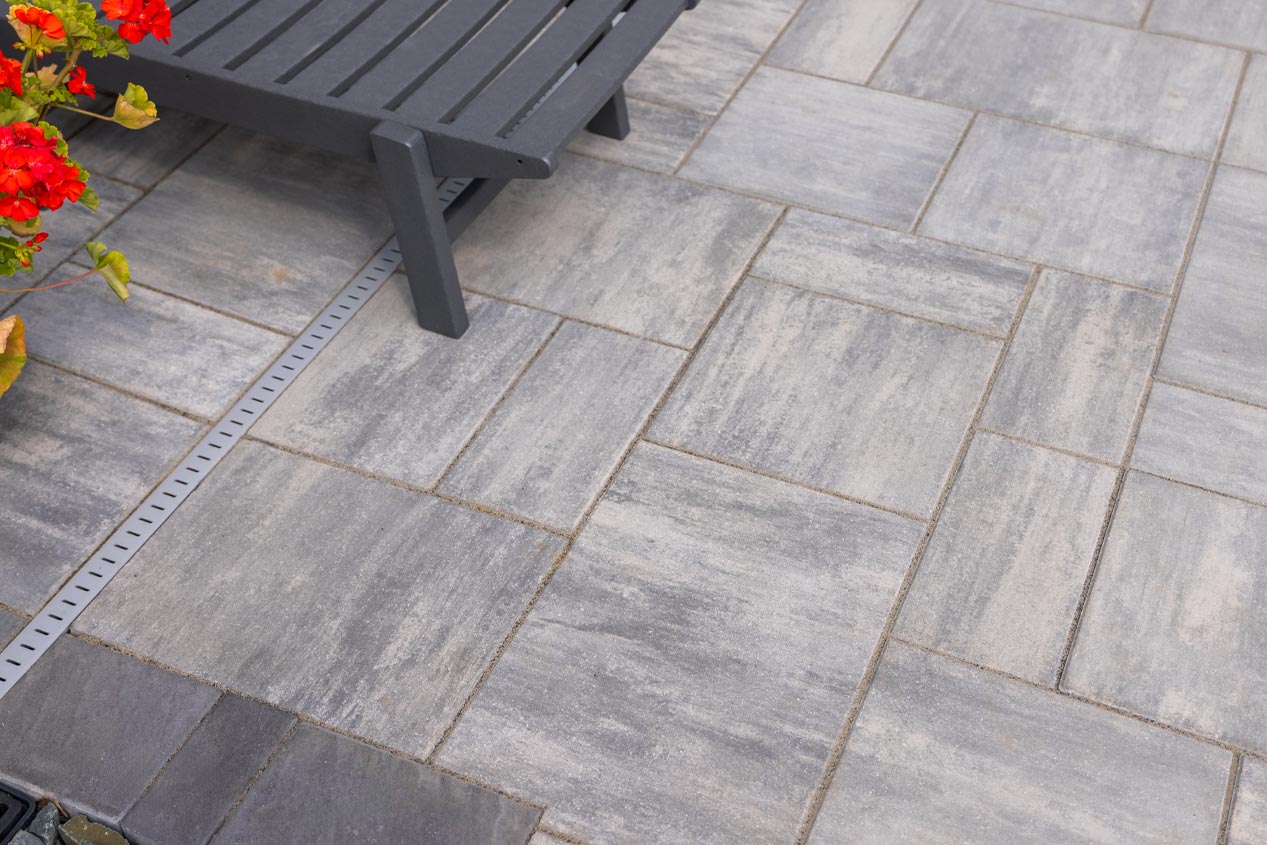 2026_CMC_LS_Poolside_Elegance_Image_4