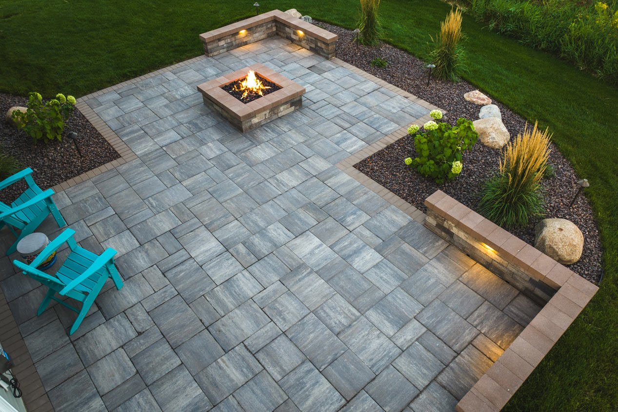2024_CMC_Landscape_Pavers_Charming_Coutyard_5