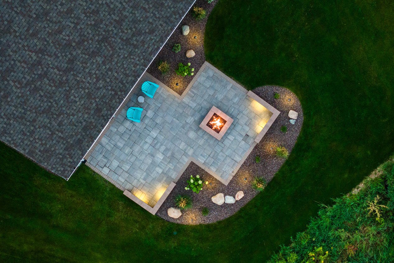 2024_CMC_Landscape_Pavers_Charming_Coutyard_6