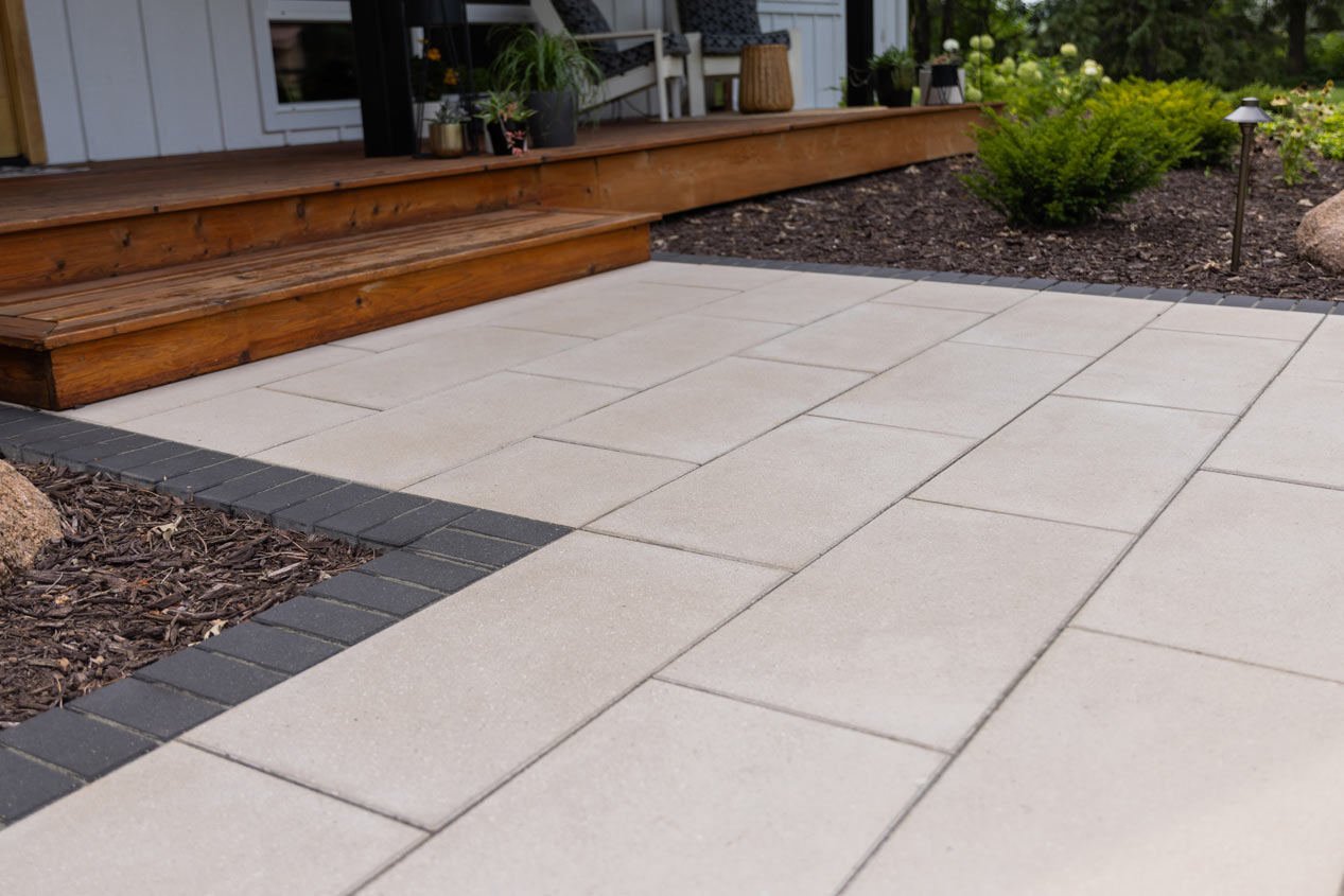 2024_CMC_Landscape_Pavers_Chic_Farmhouse_3