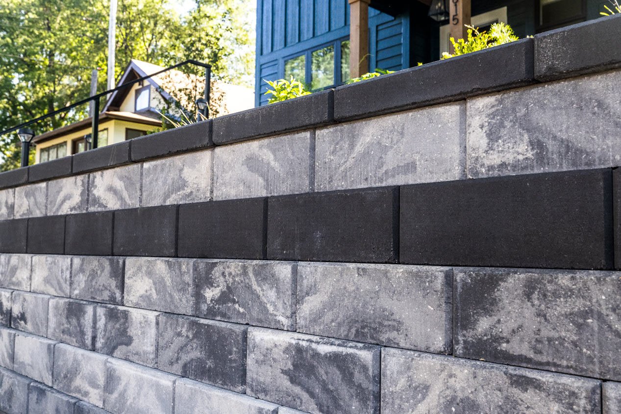2023_CMC_Retaining_Wall_Lanscape_18th_Ave_3