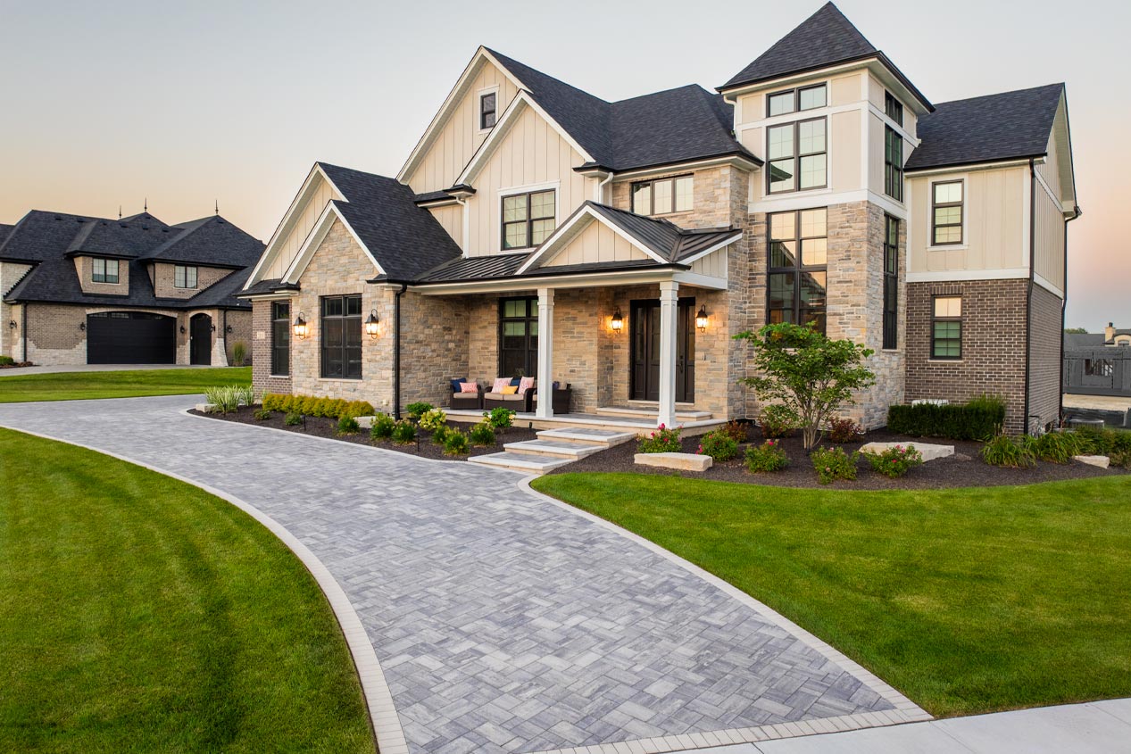 new-2025_CMC_LS_Suburban_Drive_3