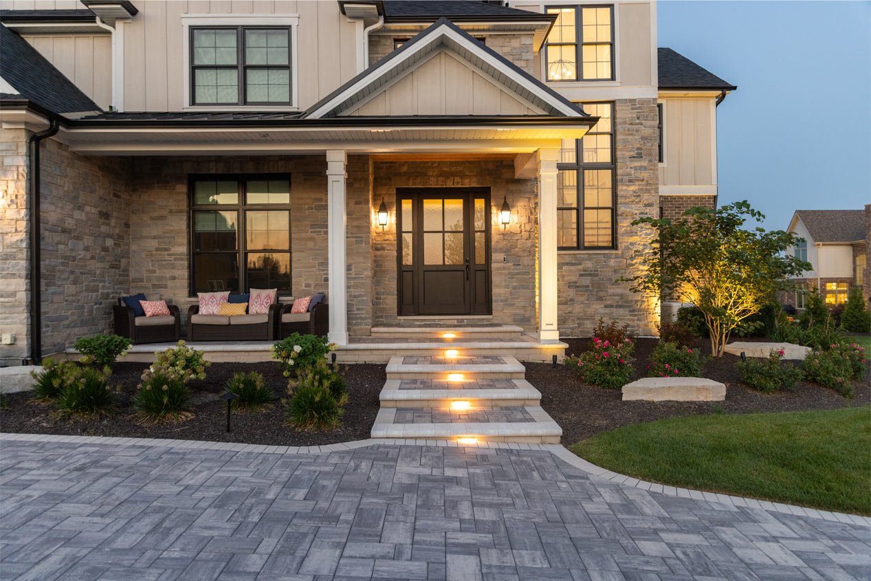 new-2025_CMC_LS_Suburban_Drive_7