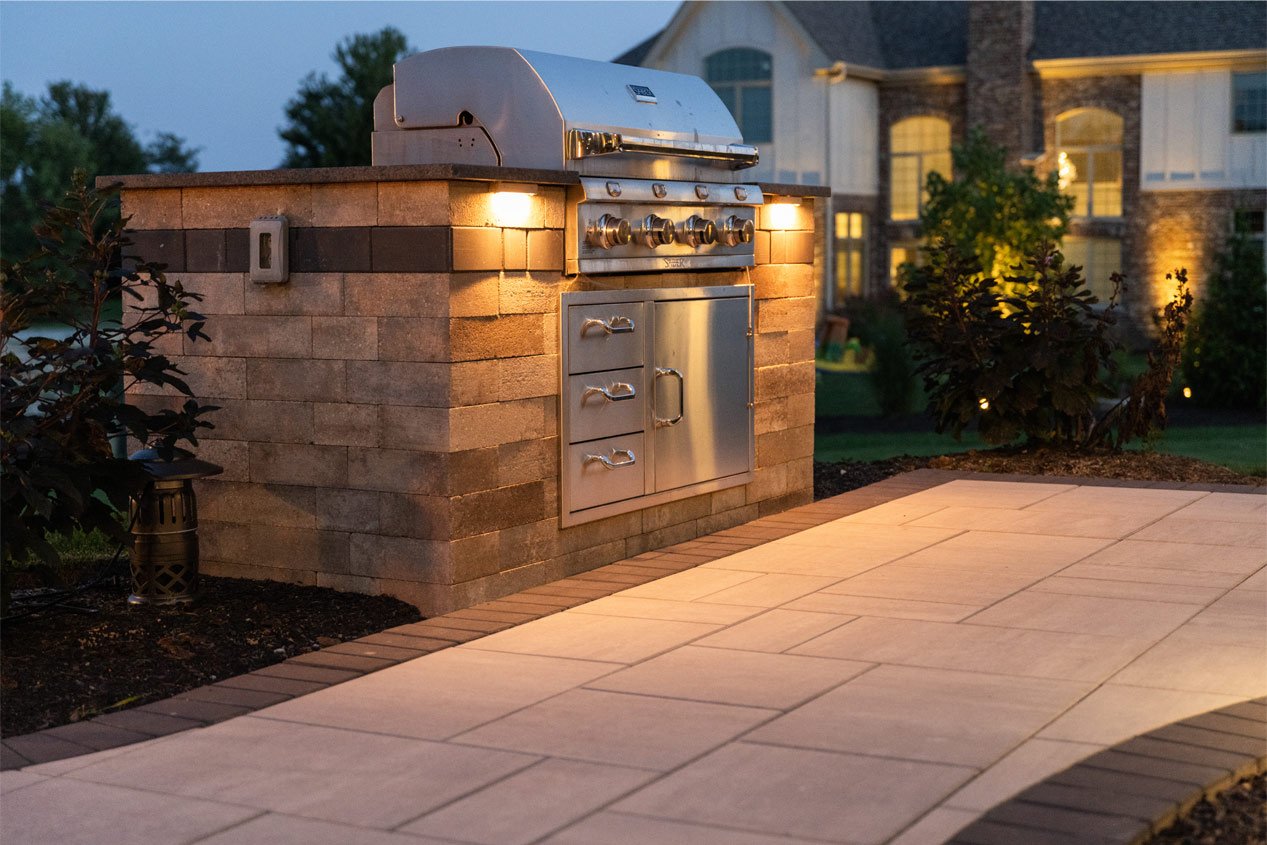 new-2025_CMC_LS_Suburban_Drive_8