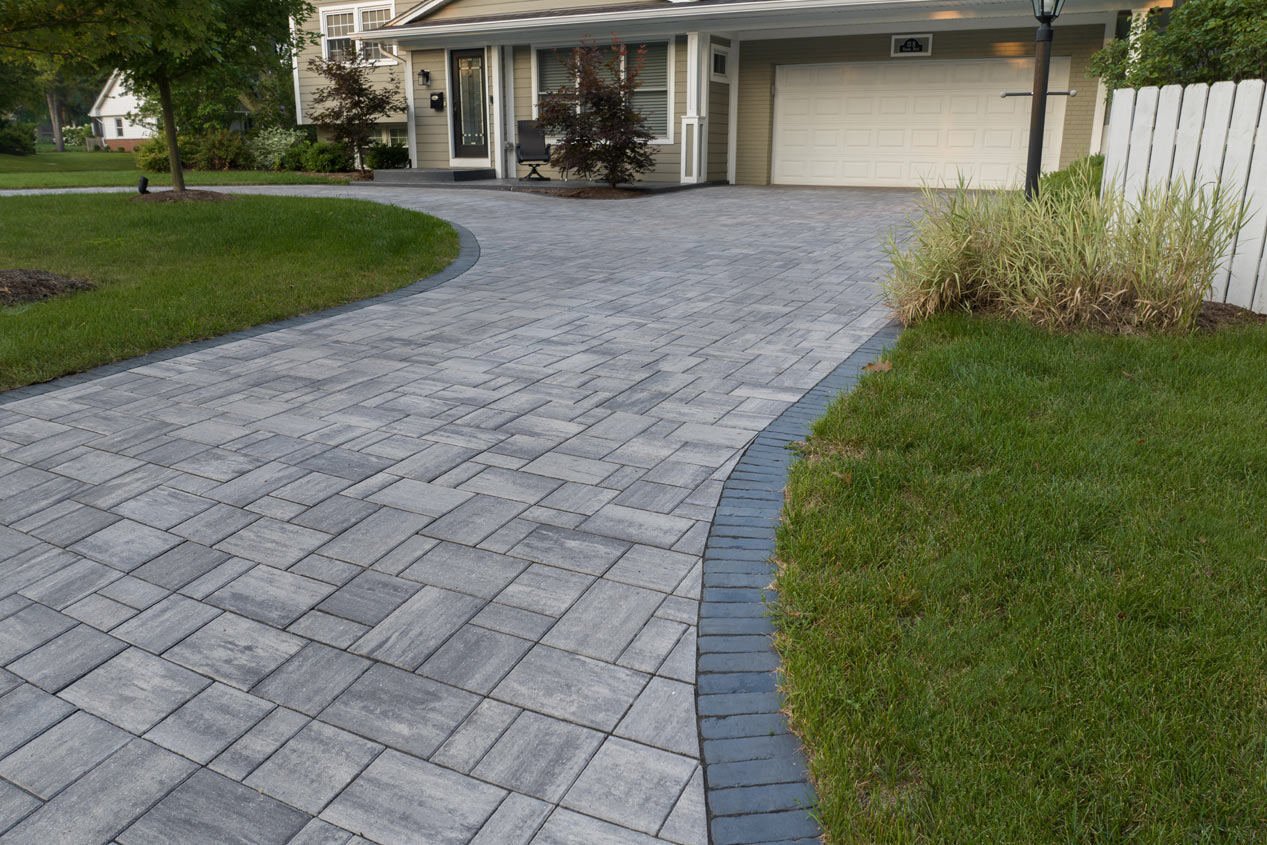 2024_CMC_Landscape_Pavers_North_Parkway_3