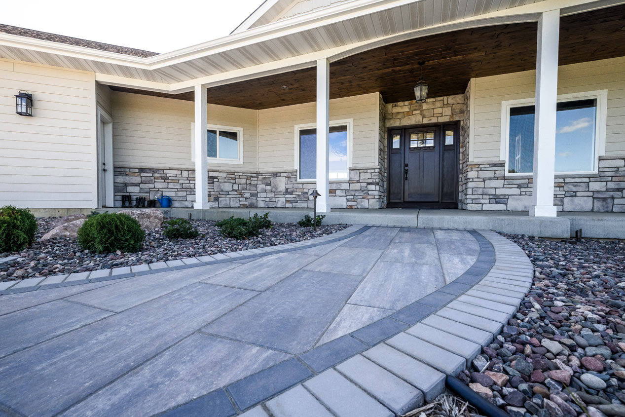 2023_CMC_Landscape_Pavers_350th_Street_5