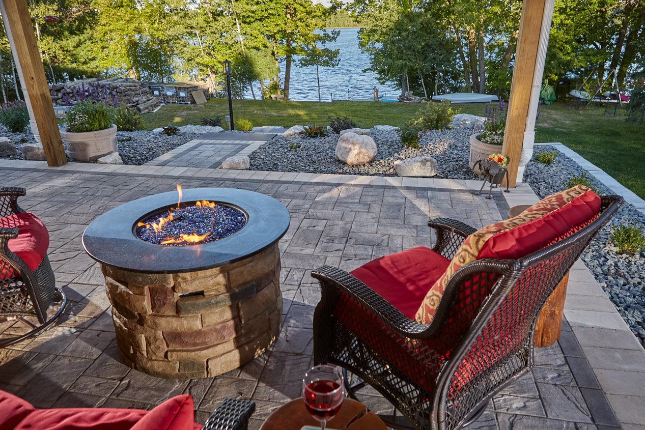 2024_CMC_Landscaping_Lake_Drive_Pavers_4