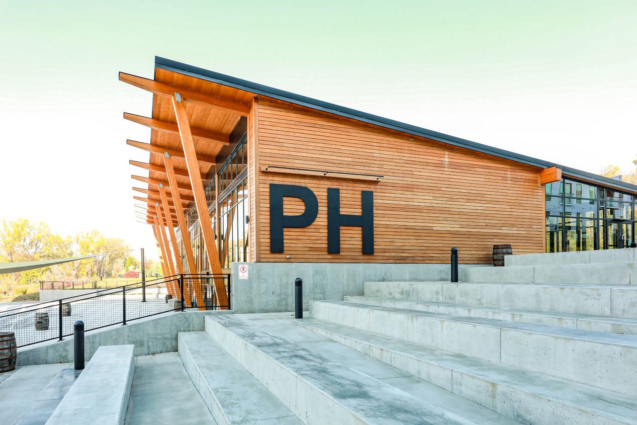 2023_CMC_Masonry_Fluted_Block_Poplar_5