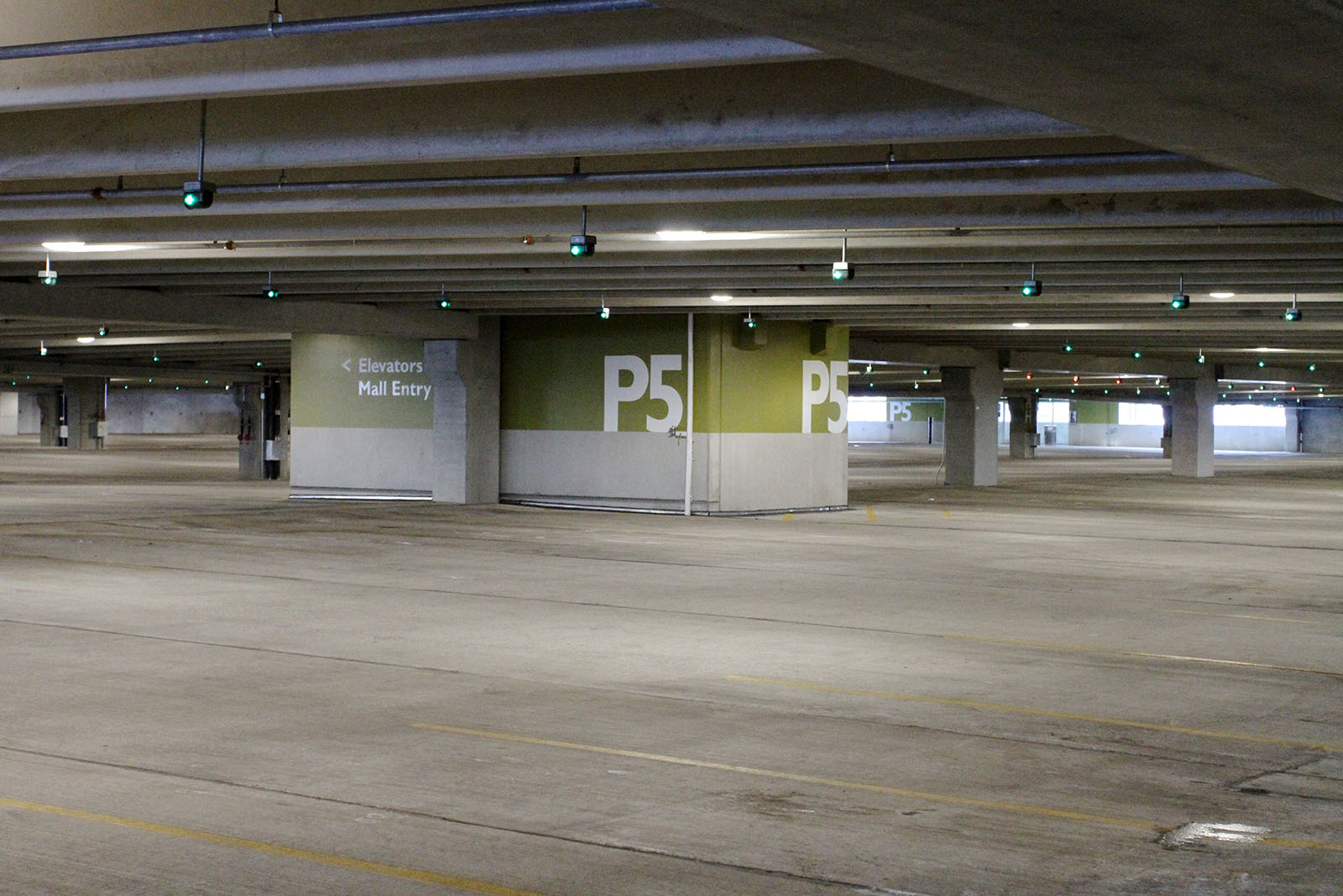 Fashion Outlets of Chicago